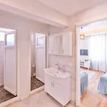 Apartament Ayshe *