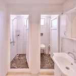 Ayshe Kaş