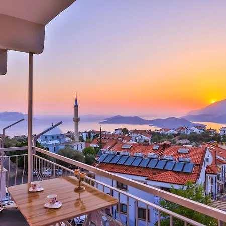 Ayshe Kaş